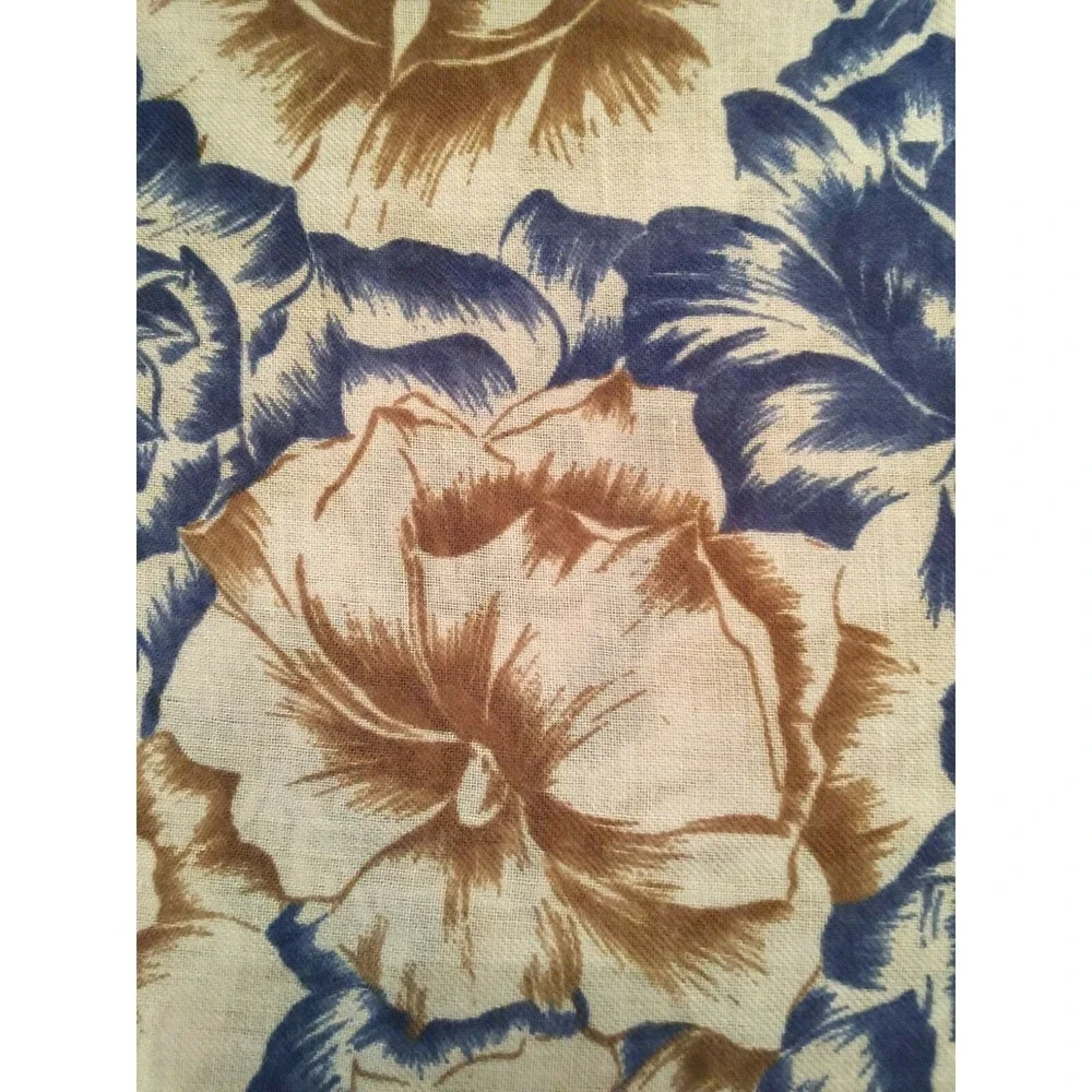 Jeffrey Lawrence For Lawrence Bentley Womens‎ Square Scarf Gray Floral 31